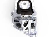 Audi mühərrik yastığı